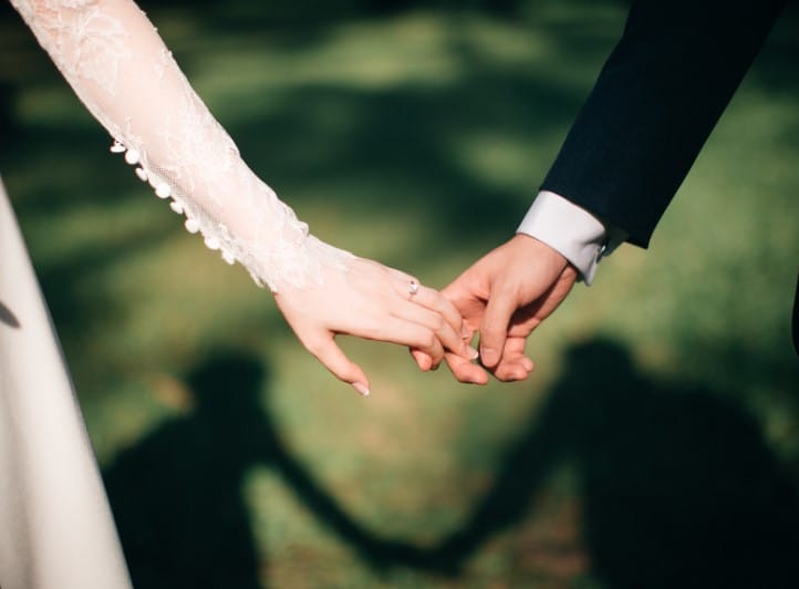 Giải mã giấc mơ thấy đám cưới với người lạ chi tiết