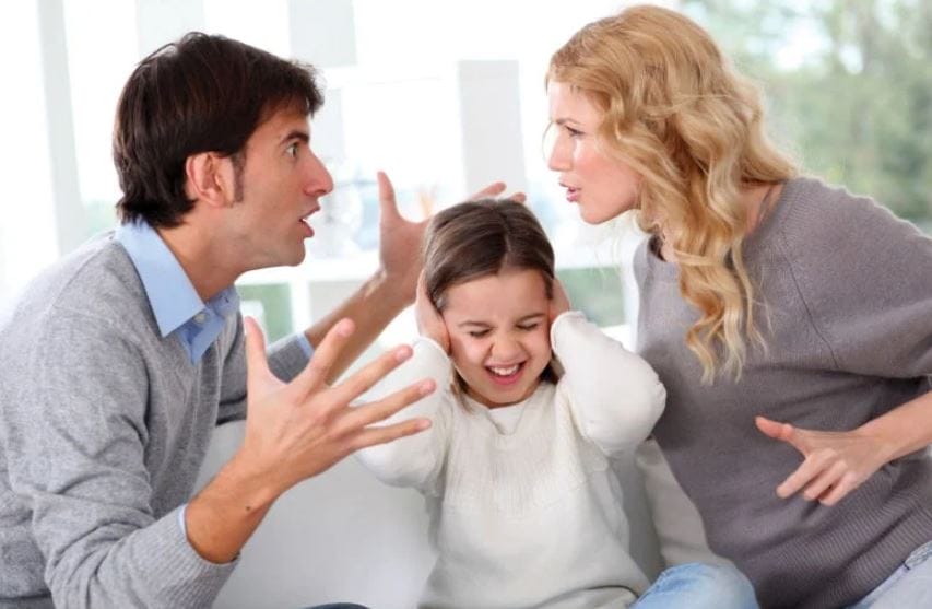Giấc mơ thấy cãi nhau có thể mang đến những cảm xúc tiêu cực cho chủ mơ