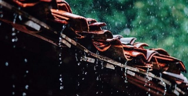 Mơ thấy mưa ngập nước ẩn chứa nhiều thông điệp