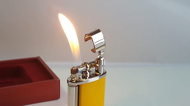 Tâm linh nói gì về hình ảnh bật lửa trong mơ?
