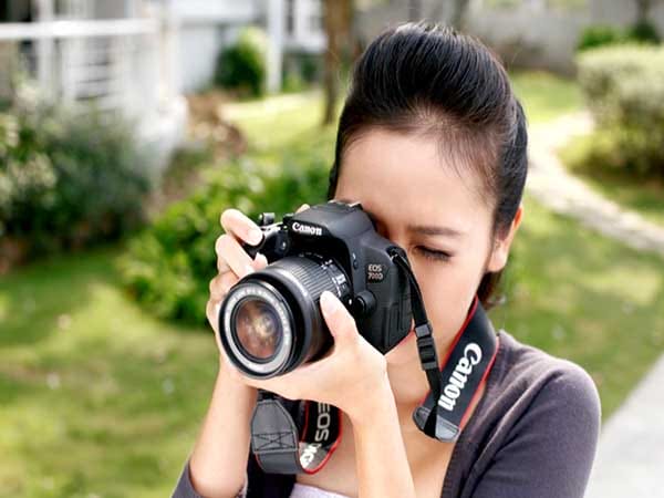 Mơ thấy chụp ảnh nên đánh con gì?