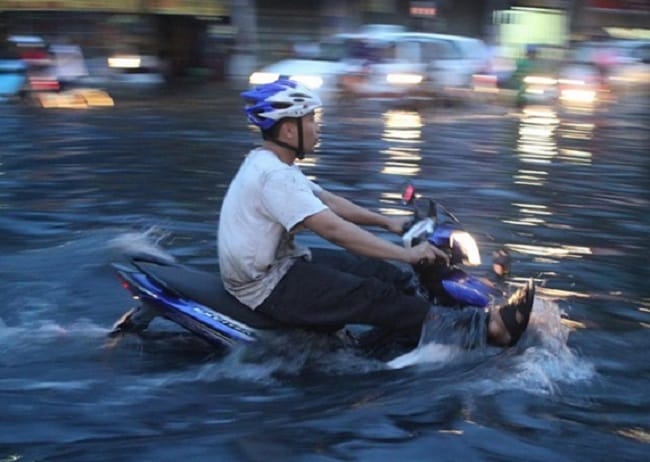 Điềm báo từ giấc mơ thấy xe chạy dưới nước