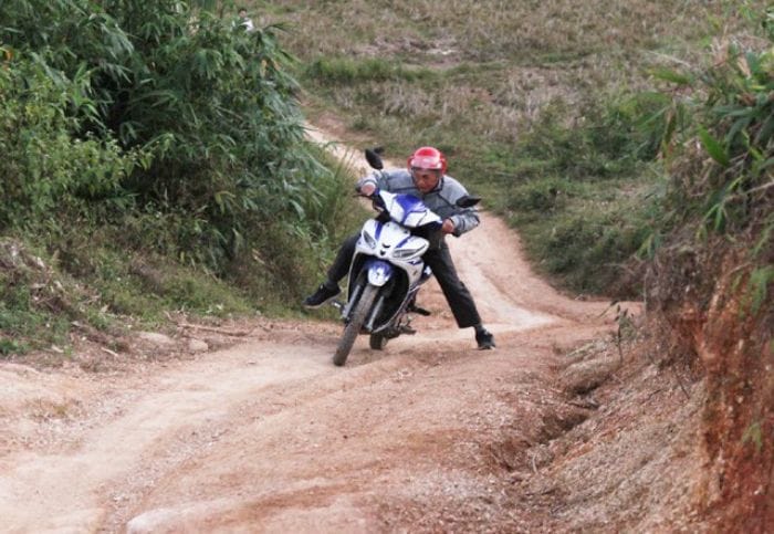 Luận giải giấc mơ thấy chạy xe lên dốc cao