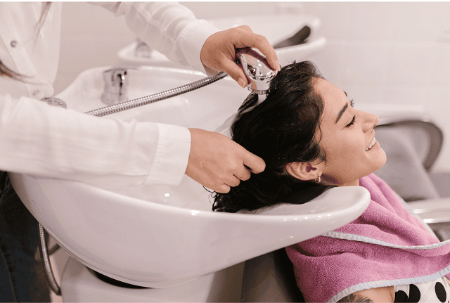 Nên đánh con đề số mấy khi nằm ngủ mơ thấy người khác gội đầu cho mình?