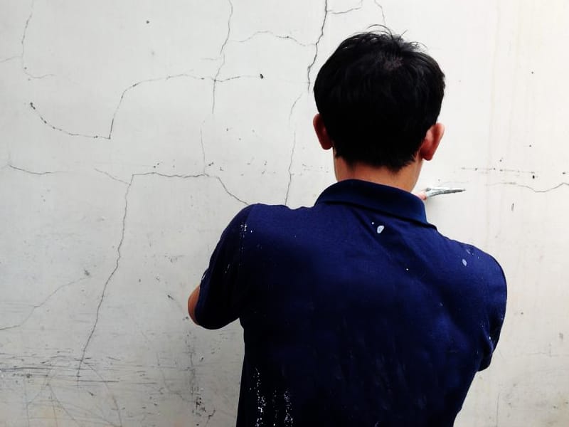 Chiêm bao thấy tường nhà bị nứt nên vào tiền bộ số nào