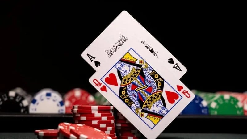 Sâm nghèo chỉ thế bài yếu không có quân nào giá trị cao
