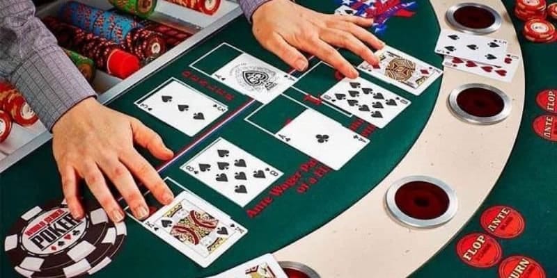 Sách lược quản lý dòng tiền khi chơi poker Vin88