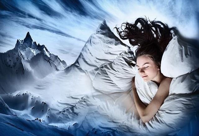 Mơ thấy người lạ vào nhà theo từng hoàn cảnh cụ thể