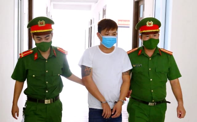 Nằm mơ thấy chồng bị công an bắt theo từng hoàn cảnh