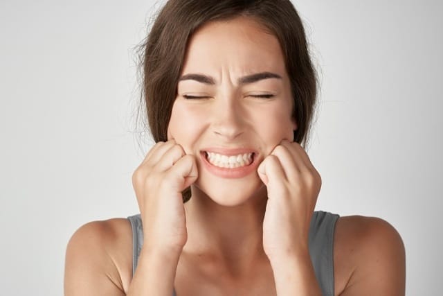 Má trái giật vào ban đêm thì bạn cần cảnh giác