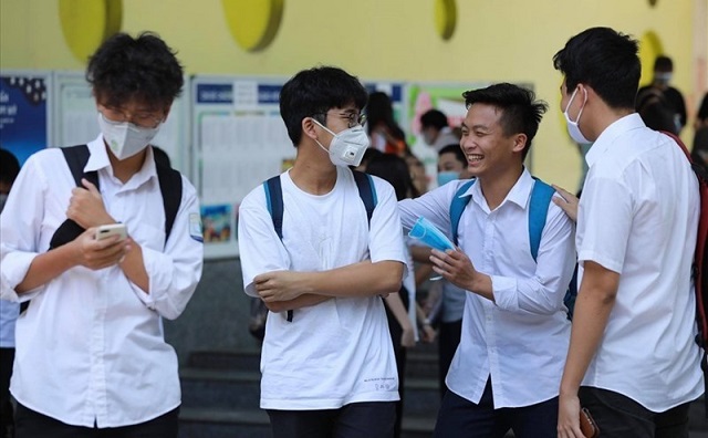 Mơ đi học cùng bạn cũ ngụ ý áp lực trong bạn Mơ đi học cùng bạn cũ ngụ ý áp lực trong bạn