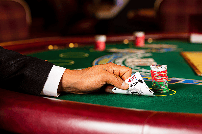 Blackjack BL555 Luật chơi và quy tắc rút bài cần biết