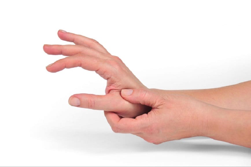 Ngón tay giật liên tục ngụ ý chuyển vận