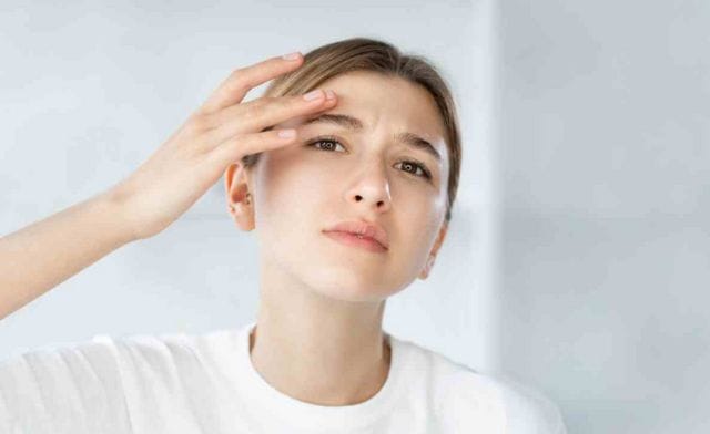Điềm báo ngứa lông mày phải theo giới tình là gì?
