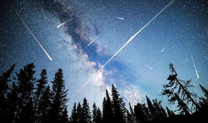 Giải mã nhìn thấy sao rơi là điềm gì chi tiết nhất nếu đó là sao băng