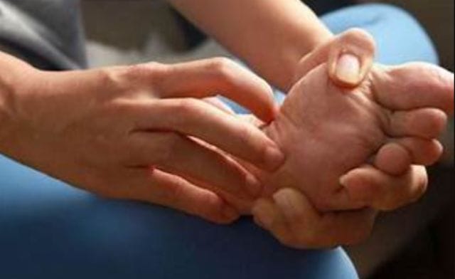 Giải pháp giảm ngứa lòng bàn chân hiệu quả thế nào?