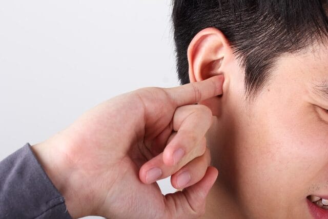 Ngứa lỗ tai la điềm gì? Giải mã những điềm báo quan trọng