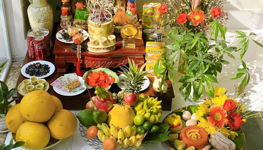Hoa, trái cây là những lễ vật cơ bản cần chuẩn bị