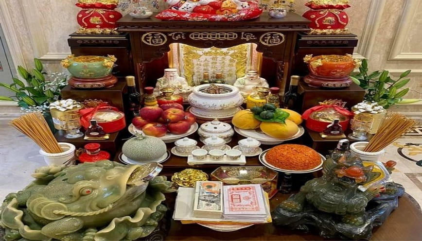 Lễ cúng Thần Tài vào ngày 23 tháng Chạp