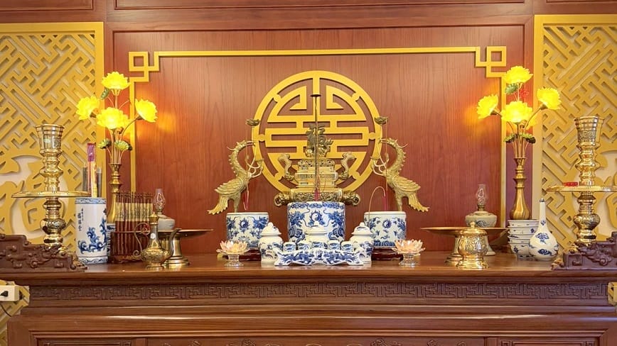 Cách chọn ngày đẹp, giờ đẹp bao sái bàn thờ