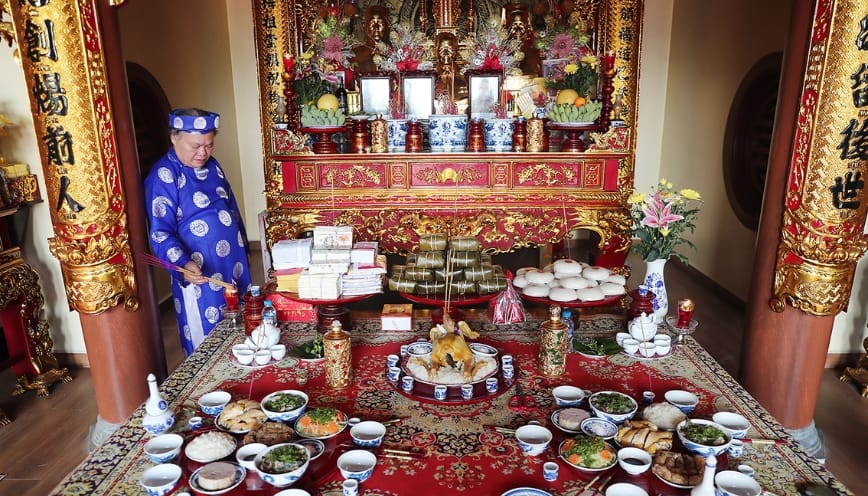 Bài văn khấn an nhập hương linh lên bàn thờ gia tiên