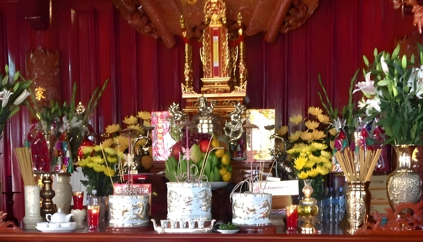 Lưu ý khi thực hiện bao sái ban thờ gia tiên