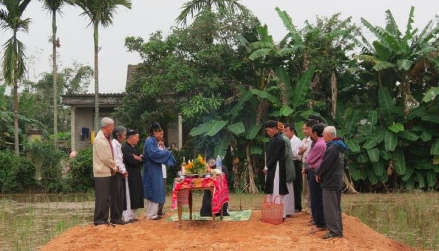 Bài khấn xin Thổ Công Thổ Địa trước khi xây mồ mả