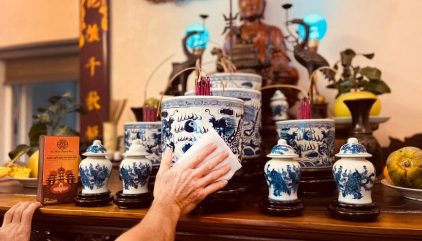 Chọn ngày tốt để bốc bát hương ban thờ Thổ Công