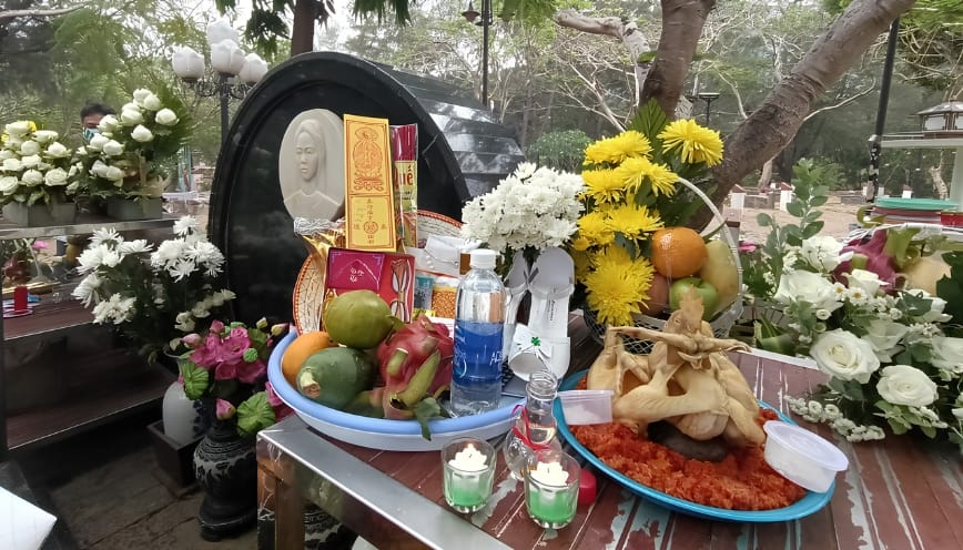 Sắm lễ cúng tạ mộ tại nhà đầy đủ nhất