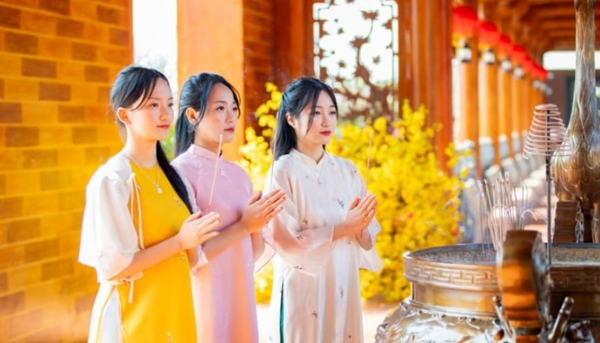 Ý nghĩa việc đi lễ chùa