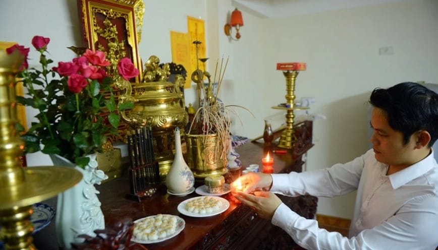 Khung giờ đại cát để thắp hương hàng ngày