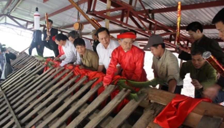 Mẫu văn khấn cất nóc nhà
