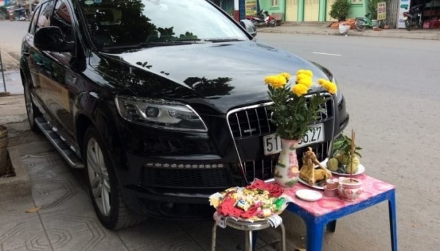 Mẫu văn khấn để thực hiện lễ cúng khi mua ô tô cũ