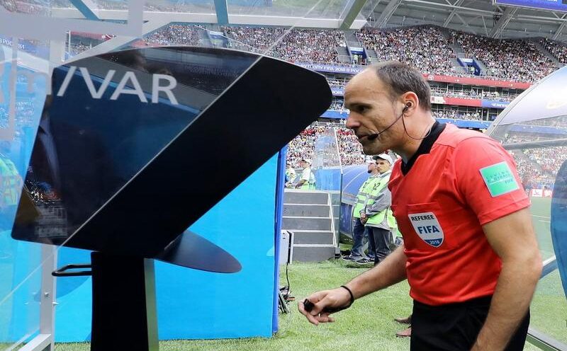 VAR là viết tắt của “Video Assistant Referee”