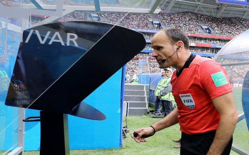 VAR là viết tắt của “Video Assistant Referee”